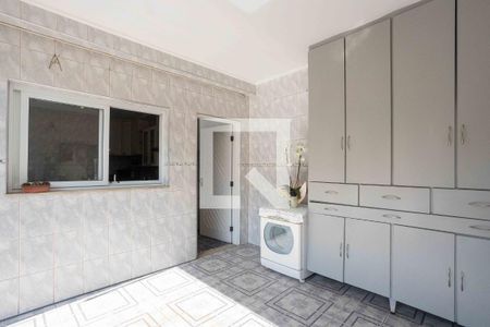 Casa para alugar com 298m², 3 quartos e 6 vagasÁrea de Serviço