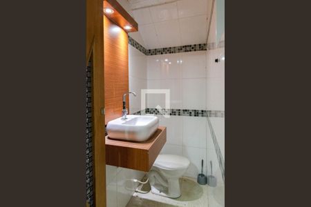 Casa para alugar com 430m², 3 quartos e 8 vagasBanheiro 6