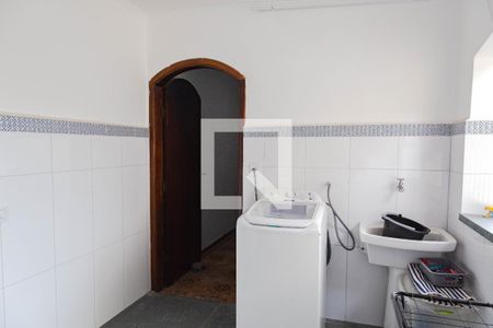 Casa para alugar com 430m², 3 quartos e 8 vagasLavanderia