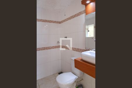 Casa para alugar com 430m², 3 quartos e 8 vagasBanheiro 5