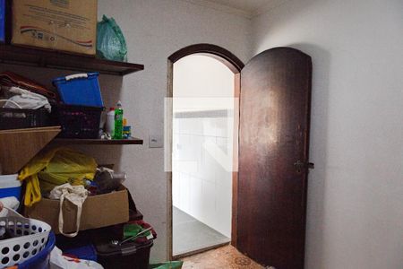 Casa para alugar com 430m², 3 quartos e 8 vagasDespensa