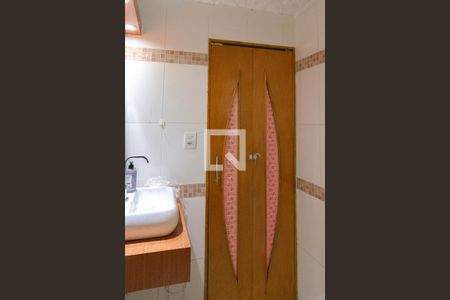 Casa para alugar com 430m², 3 quartos e 8 vagasBanheiro 5