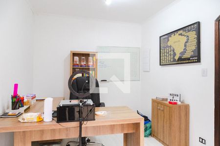 Casa para alugar com 430m², 3 quartos e 8 vagasEscritório