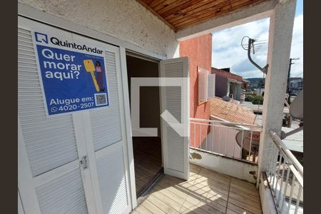 Casa à venda com 120m², 3 quartos e 2 vagas Casa à venda com 120m², 3 quartos e 2 vagasVaranda