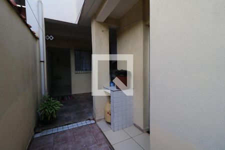 Casa à venda com 125m², 2 quartos e 1 vagaQuintal