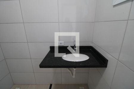 Casa à venda com 86m², 3 quartos e 2 vagasBanheiro comum