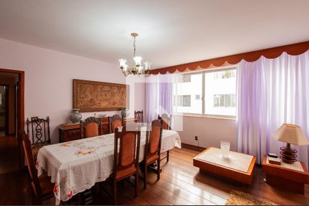 Apartamento à venda com 205m², 3 quartos e 1 vagaSala