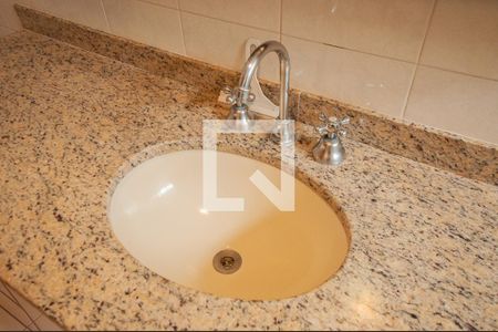 Apartamento à venda com 205m², 3 quartos e 1 vagaBanheiro da Suíte