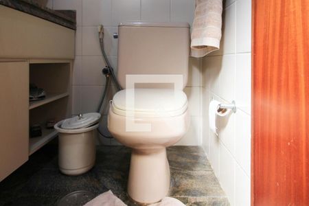 Apartamento à venda com 142m², 4 quartos e 2 vagas Apartamento à venda com 142m², 4 quartos e 2 vagasBanheiro Quarto