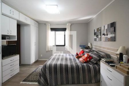 Apartamento à venda com 142m², 4 quartos e 2 vagas Apartamento à venda com 142m², 4 quartos e 2 vagasQuarto