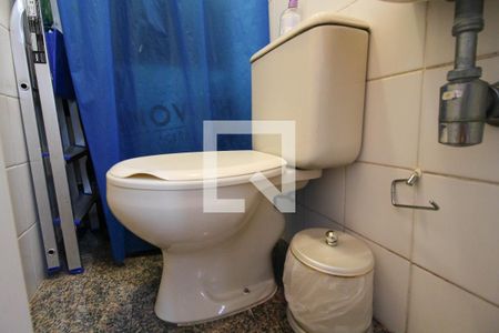 Apartamento à venda com 142m², 4 quartos e 2 vagas Apartamento à venda com 142m², 4 quartos e 2 vagasBanheiro de serviço