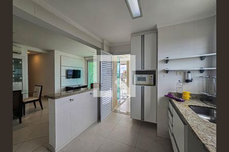 Apartamento para alugar com 125m², 3 quartos e 2 vagas Apartamento para alugar com 125m², 3 quartos e 2 vagasCozinha