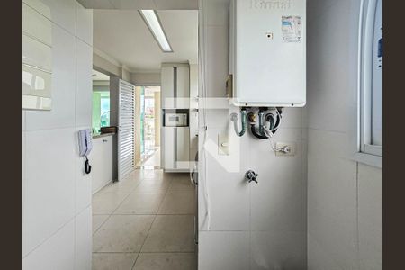 Apartamento para alugar com 125m², 3 quartos e 2 vagas Apartamento para alugar com 125m², 3 quartos e 2 vagasÁrea de Serviço