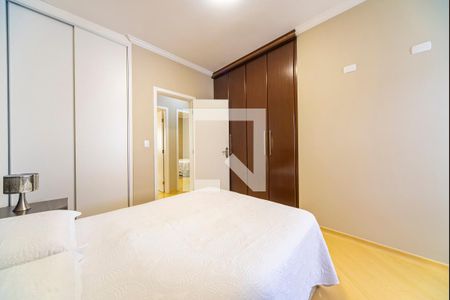 Apartamento à venda com 104m², 3 quartos e 2 vagas Apartamento à venda com 104m², 3 quartos e 2 vagasQuarto 3