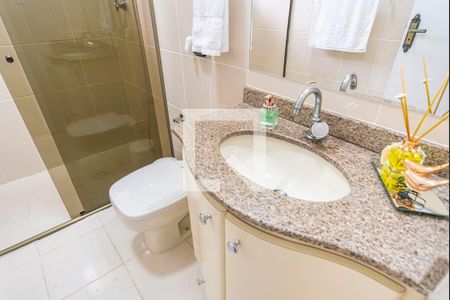 Apartamento à venda com 104m², 3 quartos e 2 vagas Apartamento à venda com 104m², 3 quartos e 2 vagasBanheiro