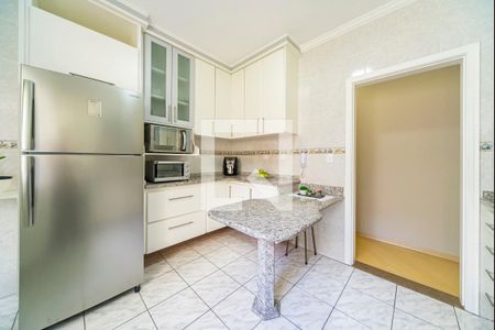 Apartamento à venda com 104m², 3 quartos e 2 vagas Apartamento à venda com 104m², 3 quartos e 2 vagasCozinha