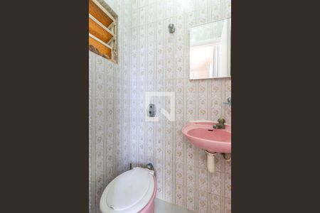 Casa à venda com 120m², 2 quartos e sem vaga Casa à venda com 120m², 2 quartos e sem vagaLavabo