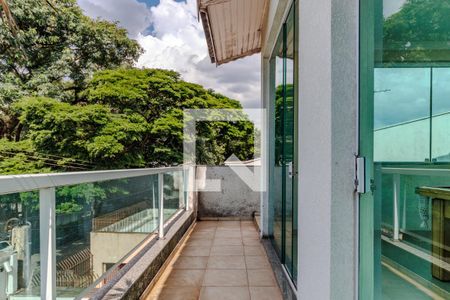 Casa à venda com 325m², 3 quartos e 4 vagas Casa à venda com 325m², 3 quartos e 4 vagasSalão de jogos