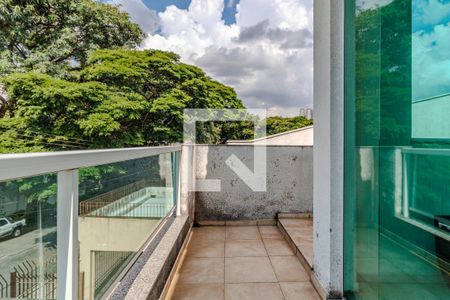 Casa à venda com 325m², 3 quartos e 4 vagas Casa à venda com 325m², 3 quartos e 4 vagasSalão de jogos