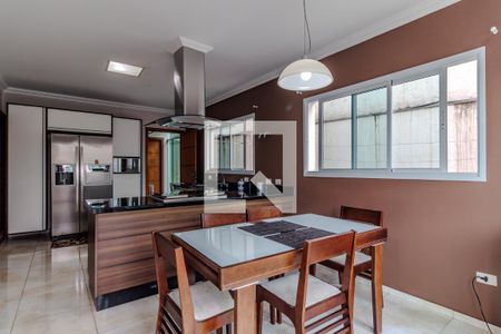 Casa à venda com 325m², 3 quartos e 4 vagas Casa à venda com 325m², 3 quartos e 4 vagasCozinha