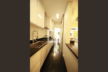 Apartamento à venda com 176m², 3 quartos e 3 vagasCozinha