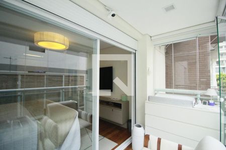 Apartamento à venda com 176m², 3 quartos e 3 vagasVaranda Quarto 2