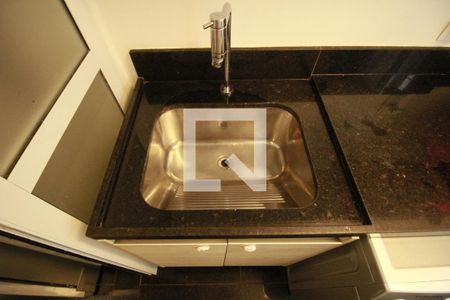 Apartamento à venda com 176m², 3 quartos e 3 vagasLavanderia