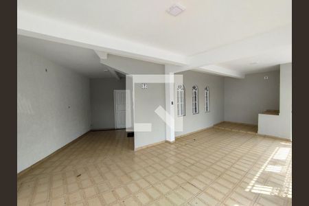 Casa à venda com 149m², 2 quartos e 3 vagasGaragem