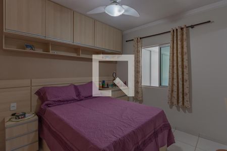 Casa à venda com 158m², 5 quartos e 3 vagas Casa à venda com 158m², 5 quartos e 3 vagasSuíte