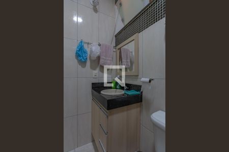 Casa à venda com 158m², 5 quartos e 3 vagas Casa à venda com 158m², 5 quartos e 3 vagasBanheiro Social