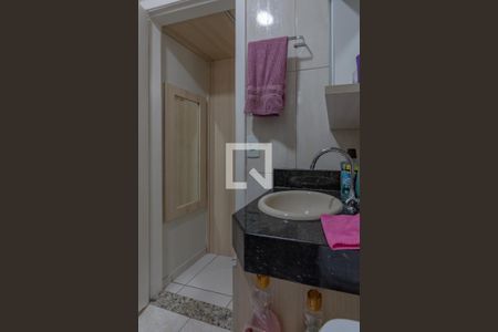 Casa à venda com 158m², 5 quartos e 3 vagas Casa à venda com 158m², 5 quartos e 3 vagasBanheiro suíte