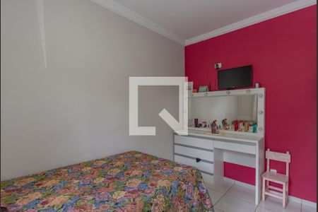 Casa à venda com 158m², 5 quartos e 3 vagas Casa à venda com 158m², 5 quartos e 3 vagasQuarto 3