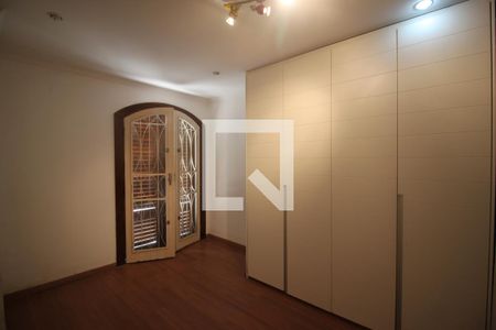 Casa para alugar com 500m², 4 quartos e 4 vagasQuarto 3