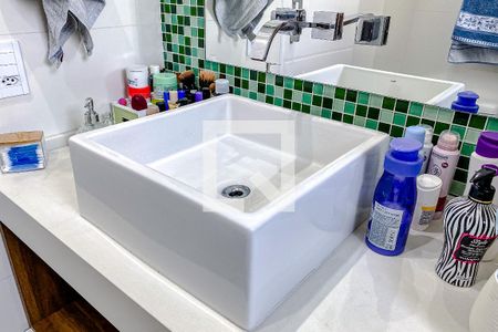 Apartamento à venda com 104m², 3 quartos e 2 vagasBanheiro da Suíte