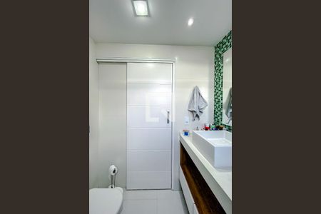 Apartamento à venda com 104m², 3 quartos e 2 vagasBanheiro da Suíte