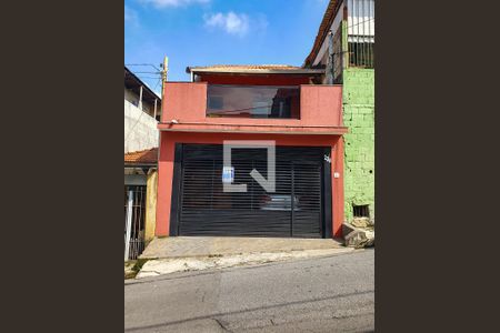 Casa à venda com 234m², 5 quartos e 2 vagasFachada
