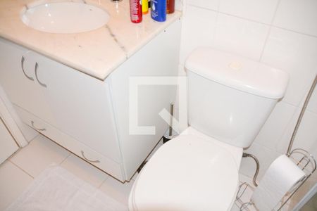Apartamento à venda com 108m², 3 quartos e 2 vagasBanheiro quarto 1