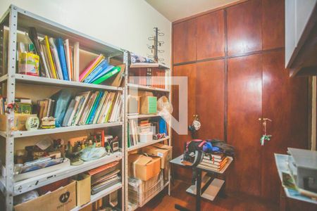 Casa à venda com 180m², 2 quartos e 1 vaga Casa à venda com 180m², 2 quartos e 1 vagaQuarto de Serviço