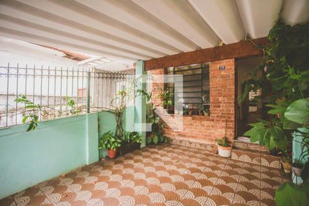 Casa à venda com 180m², 2 quartos e 1 vaga Casa à venda com 180m², 2 quartos e 1 vagaGaragem