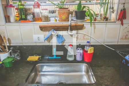 Casa à venda com 180m², 2 quartos e 1 vaga Casa à venda com 180m², 2 quartos e 1 vagaCozinha