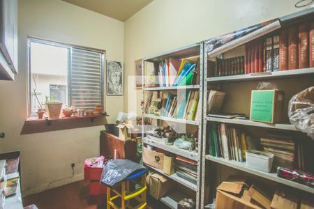 Casa à venda com 180m², 2 quartos e 1 vaga Casa à venda com 180m², 2 quartos e 1 vagaQuarto de Serviço