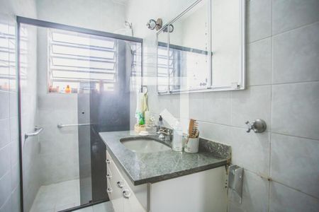 Casa à venda com 180m², 2 quartos e 1 vaga Casa à venda com 180m², 2 quartos e 1 vagaBanheiro