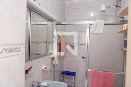 Casa à venda com 240m², 2 quartos e 2 vagas Casa à venda com 240m², 2 quartos e 2 vagasSobrado - Banheiro