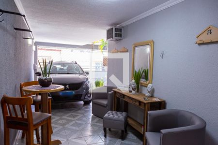 Casa à venda com 240m², 2 quartos e 2 vagas Casa à venda com 240m², 2 quartos e 2 vagasLavanderia