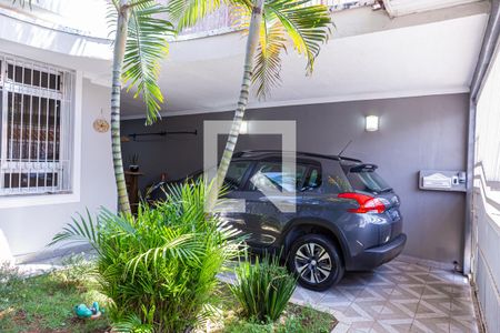 Casa à venda com 240m², 2 quartos e 2 vagas Casa à venda com 240m², 2 quartos e 2 vagasGaragem