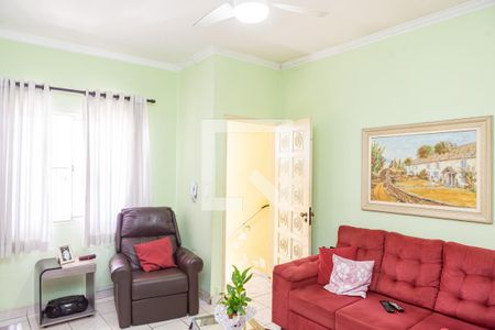 Casa à venda com 240m², 2 quartos e 2 vagas Casa à venda com 240m², 2 quartos e 2 vagasSobrado - Sala