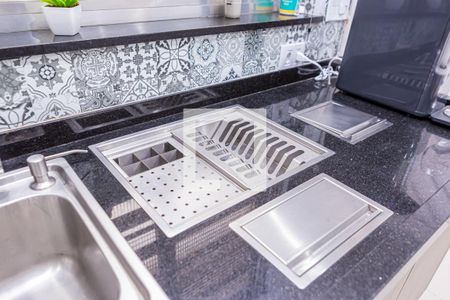 Casa à venda com 240m², 2 quartos e 2 vagas Casa à venda com 240m², 2 quartos e 2 vagasCozinha