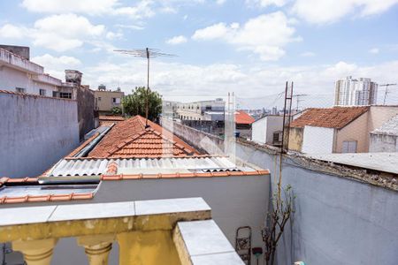 Casa à venda com 240m², 2 quartos e 2 vagas Casa à venda com 240m², 2 quartos e 2 vagasSobrado - Varanda
