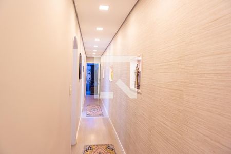 Casa à venda com 240m², 2 quartos e 2 vagas Casa à venda com 240m², 2 quartos e 2 vagascorredor