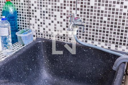 Casa à venda com 240m², 2 quartos e 2 vagas Casa à venda com 240m², 2 quartos e 2 vagasLavanderia